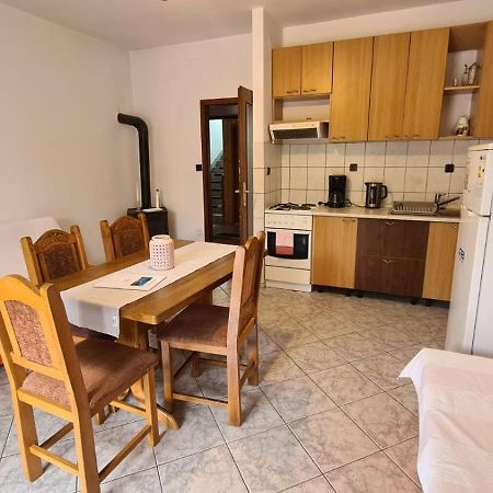 Apartmani Jelena Petrcane Phòng bức ảnh