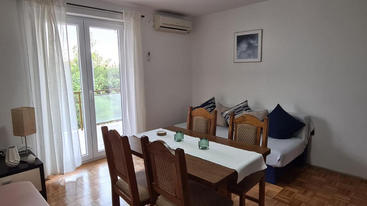 Apartmani Jelena Petrcane Ngoại thất bức ảnh