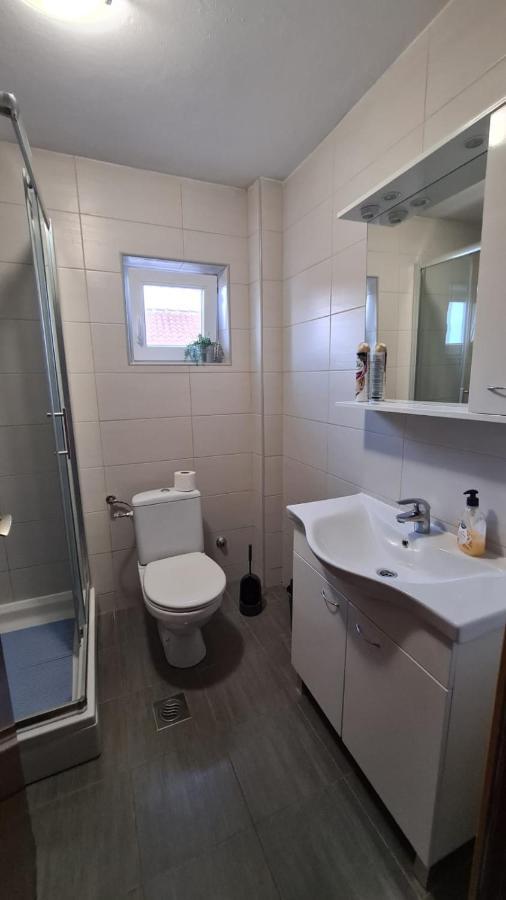 Apartmani Jelena Petrcane Ngoại thất bức ảnh